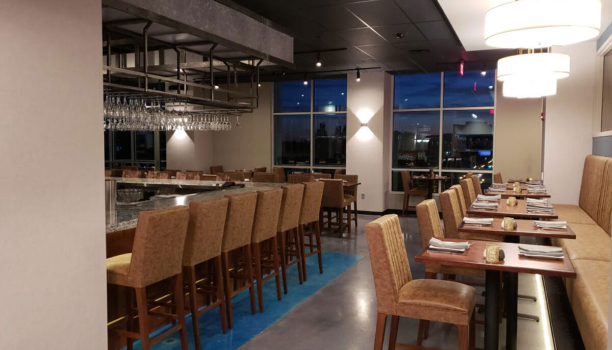 Zest Bar + Grill QCM